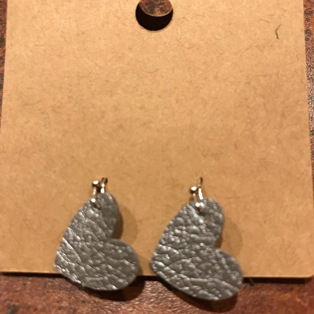 Silver heart leather earrings